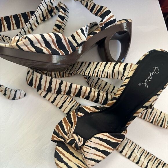 Zebra Print Women's Shoes - Picture 1 of 4